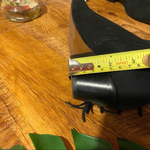 COPY - Vero Cuoio L'Autre Chose d'Archive black suede ankle boot with fringe si… - Picture 9 of 10